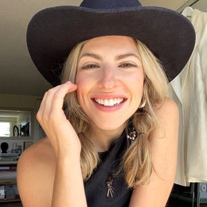 Meet your Posher, Louanna